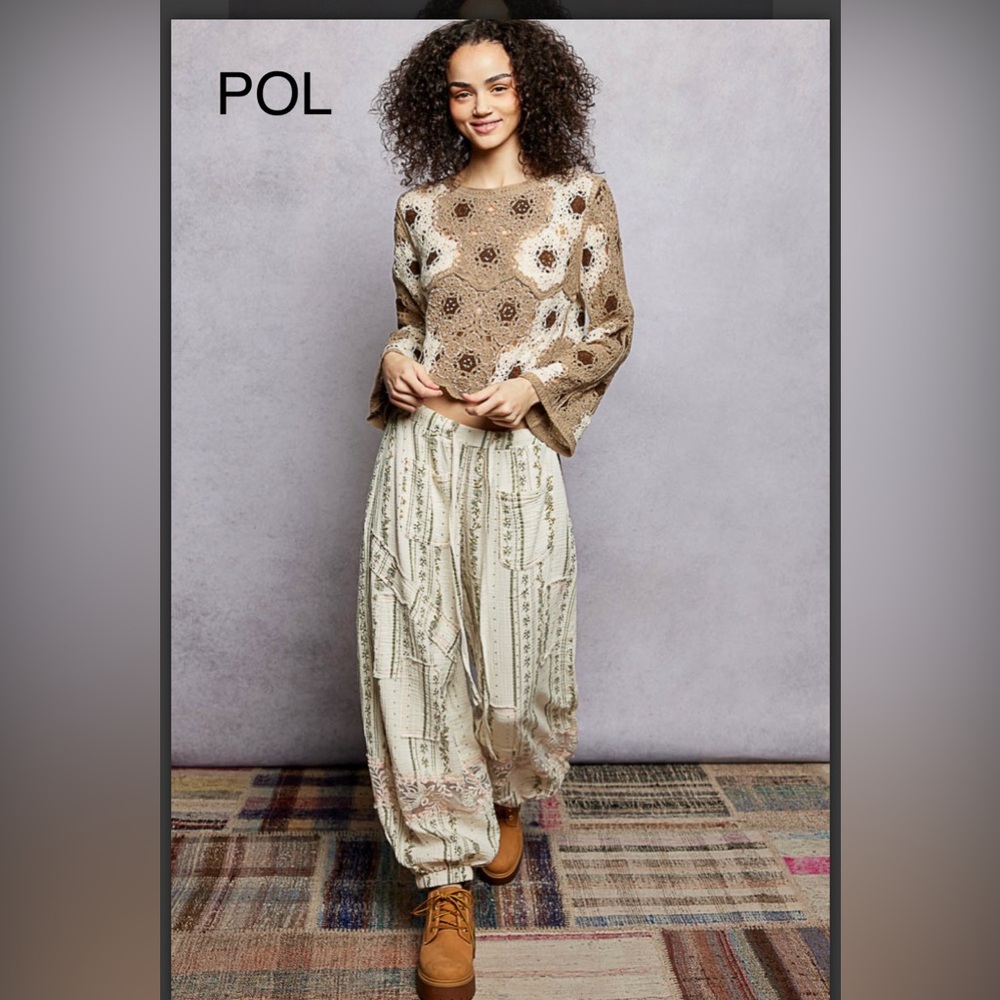 BP221-1🤎🤍NEW! POL pristine brown+cream Crochet Crop Top  w/bead details! Gorg! - Picture 3 of 8